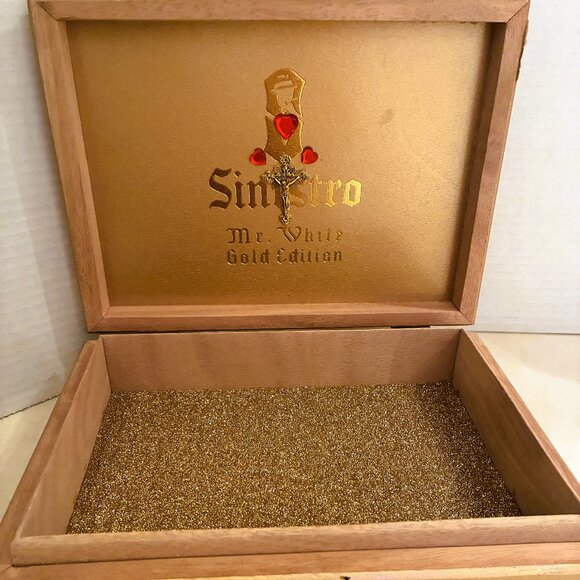 Suenos de Saundra Upcycled, Extremely Rare GOLD EDITION SINISTRO Cigar Box, - Picture 3 of 10